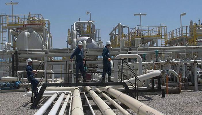 روسيا تزود إيران بالحبوب والمعدات مقابل إمدادات النفط الخام