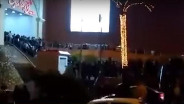 بالفيديو.. لحظة هروب زوار “مول العرب”.. ليلة رأس السنة