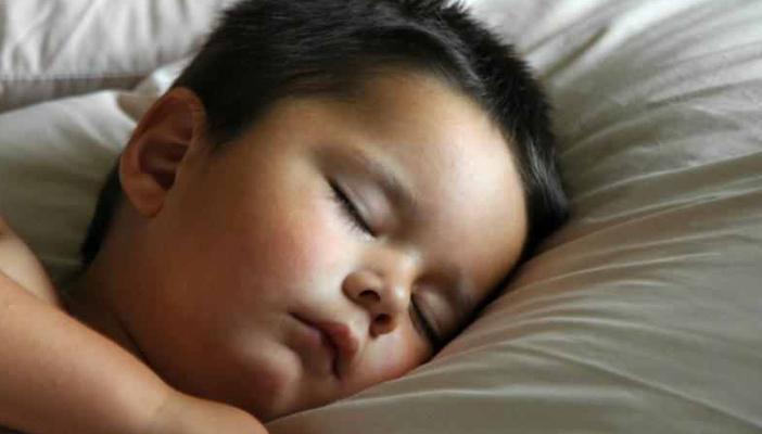 لعلاج القلق والتوتر.. 12 نصيحة لنوم هادئ وسريع