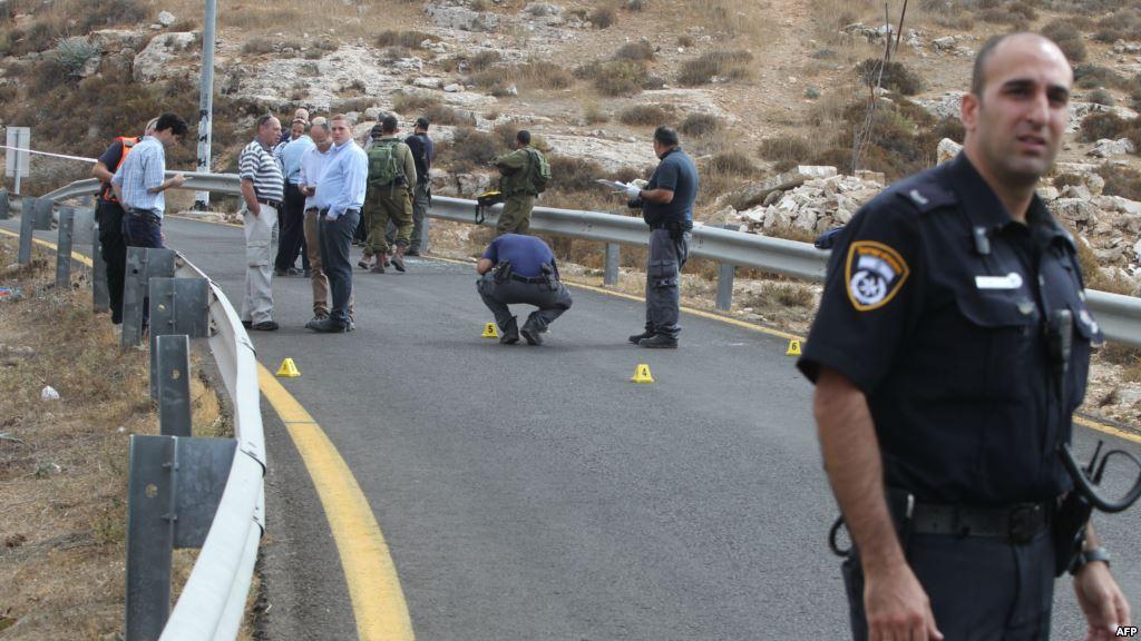 إصابة “إسرائيلي” في عملية طعن بمستوطنة “أرمون هنتسيف” بالقدس