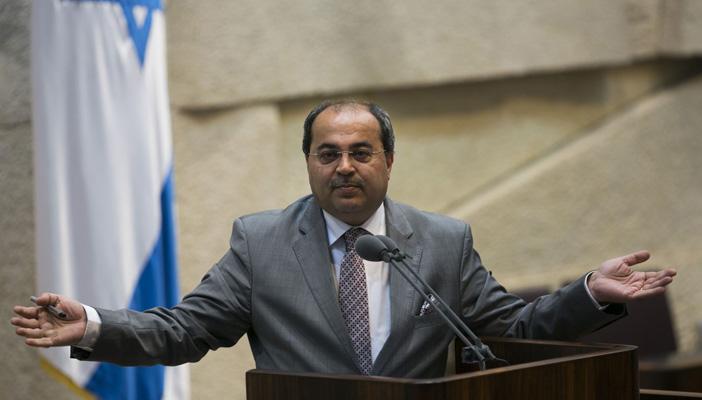 الطيبي لـ”رصد”: لا أحد يهتم بقضية فلسطين