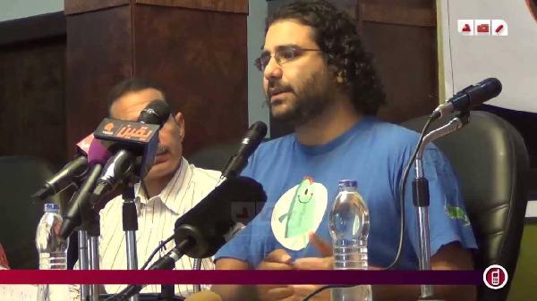 الحبس سنة لعلاء عبد الفتاح مع إيقاف التنفيذ