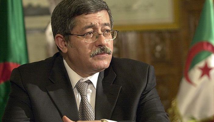 تعديلات الدستور الجزائري: “الأمازيجية” لغة ثانية والرئيس ولايتين فقط