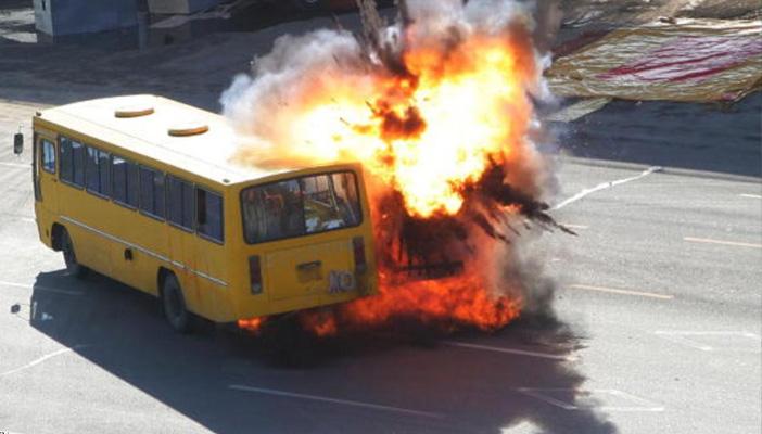 مقتل 14 شخصًا جراء احتراق حافلة بالصين