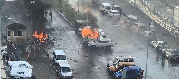 مقتل مسلحين اثنين عقب انفجار محكمة في تركيا