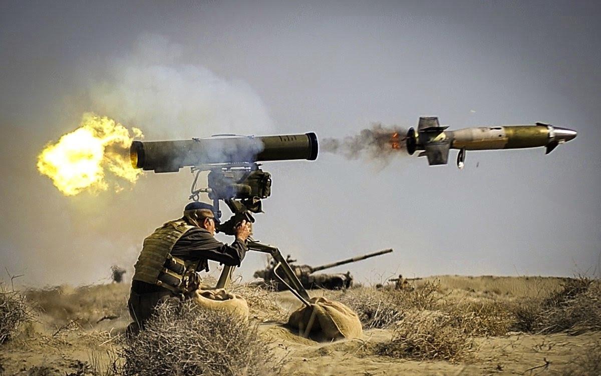 بالإنفوجرافيك.. القوة العسكرية للسعودية VS إيران