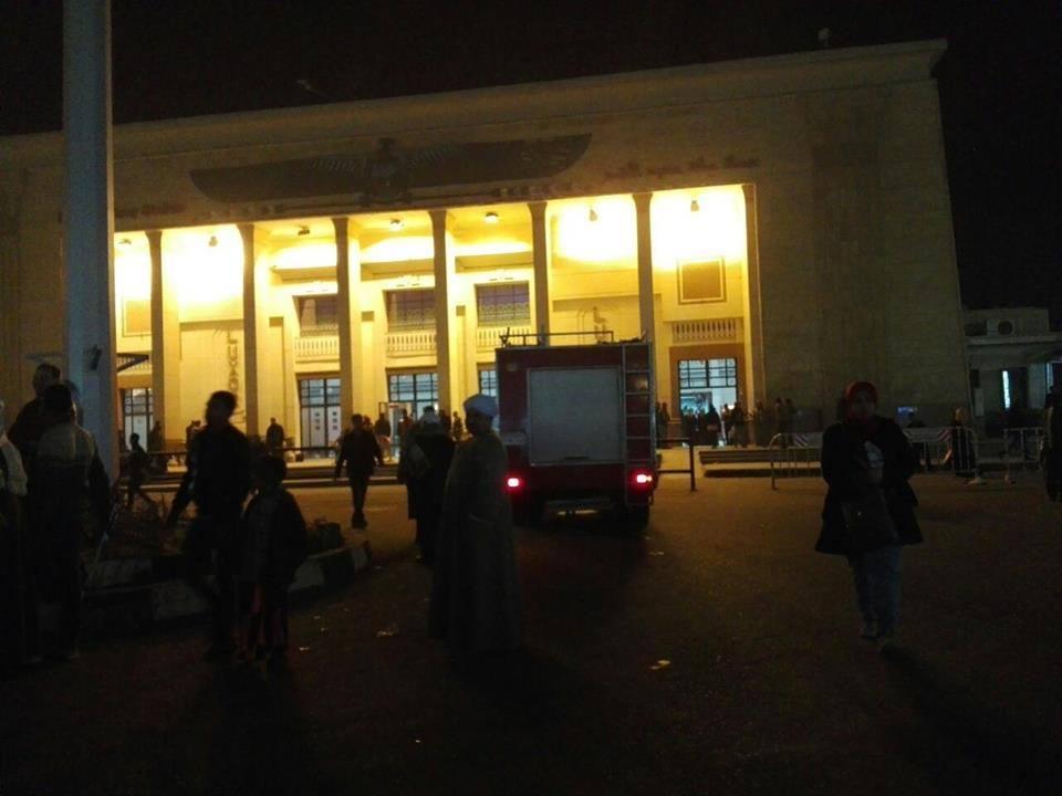 الاشتباه في قنبلة داخل حقيبة بميدان الأقصر