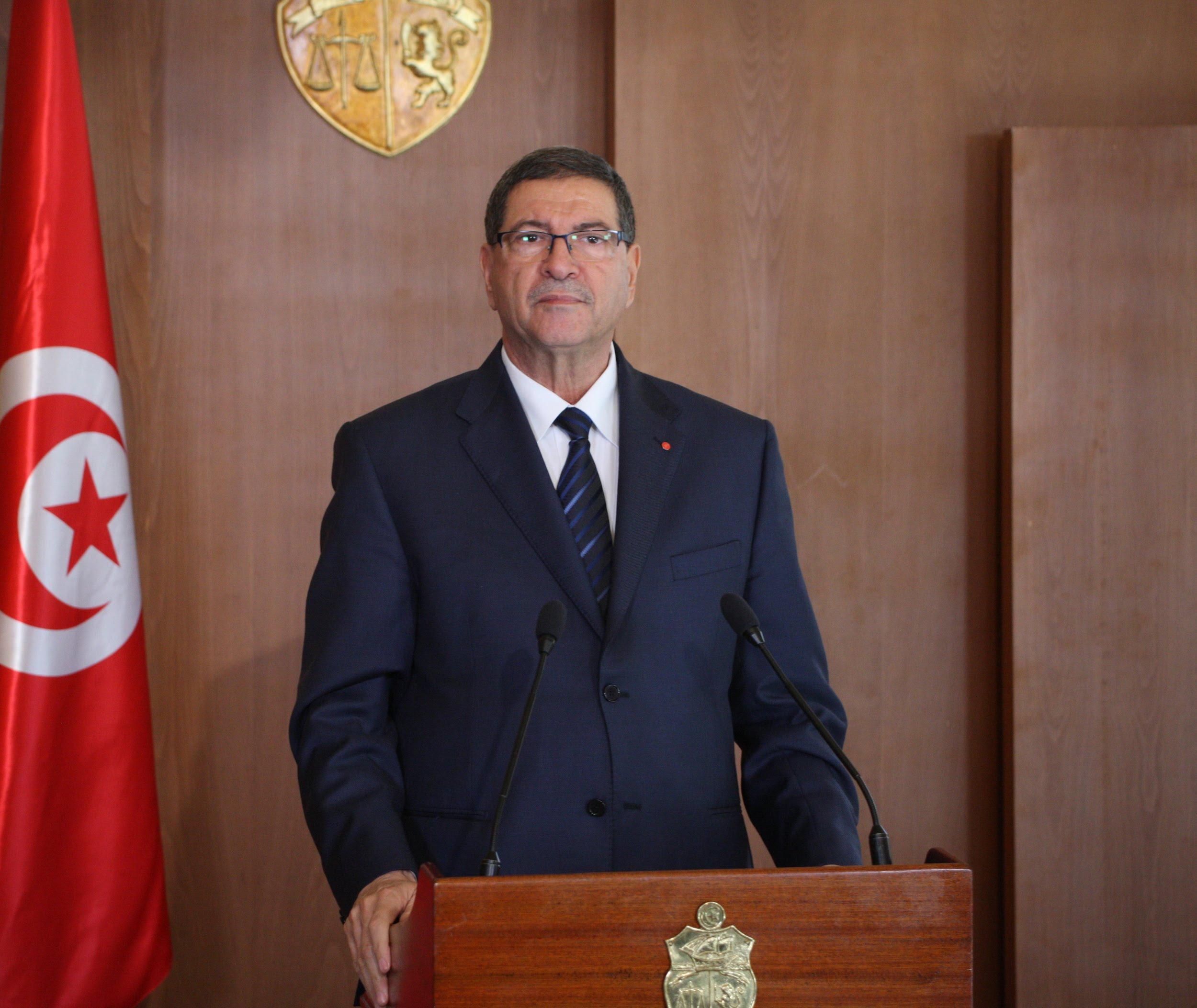 تعرّف على أبرز التعديلات الوزارية التونسية التي أقرها الحبيب الصيد