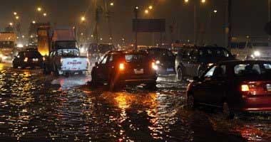 أمطار غزيرة على الإسكندرية ومناطق الساحل الشمالي