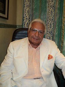 بالفيديو | عكاشة: الشعب المصري بيخاف من الضحك