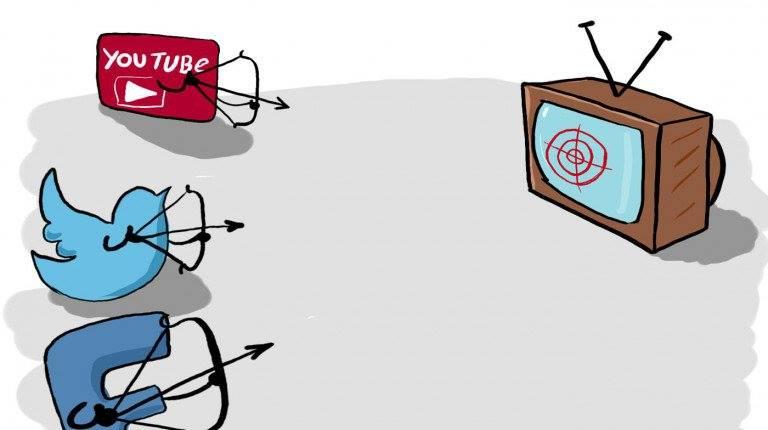 كيف استطاعت السوشيال ميديا الضغط لإقالة وزراء وغلق برامج تليفزيونية؟