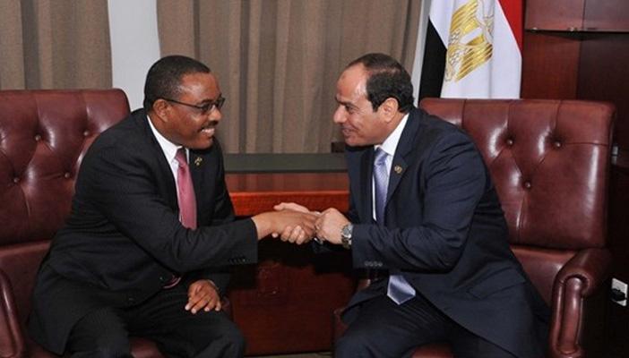 السيسي أمضى 12% من أيام 2015 بالخارج.. وخبراء لـ”رصد”: العائد صفر