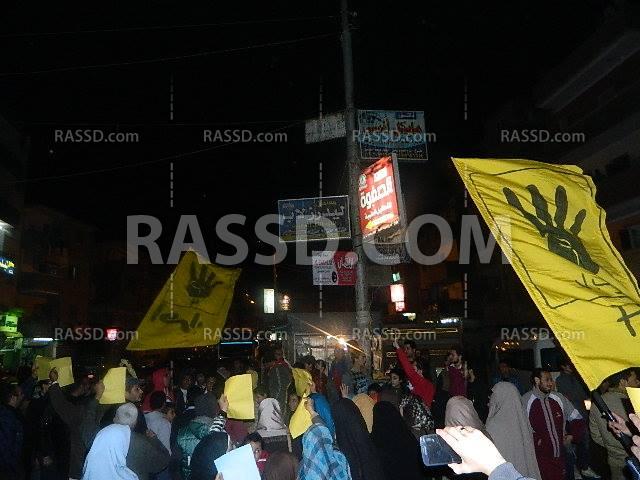 رغم المطر والقمع.. مسيرة ليلية لمقاطعة الاستفتاء بطوخ