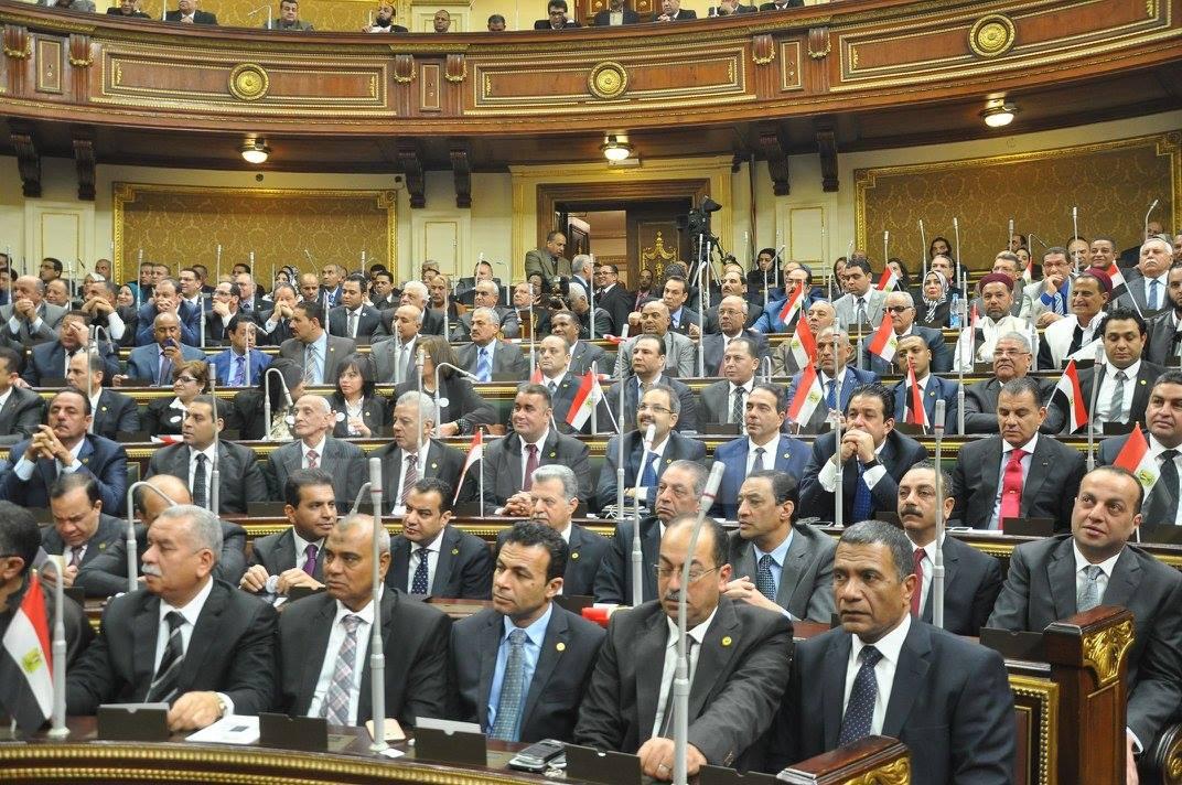 في أولى جلسات البرلمان.. تذمر بين النواب لقلة عدد “الوجبات”