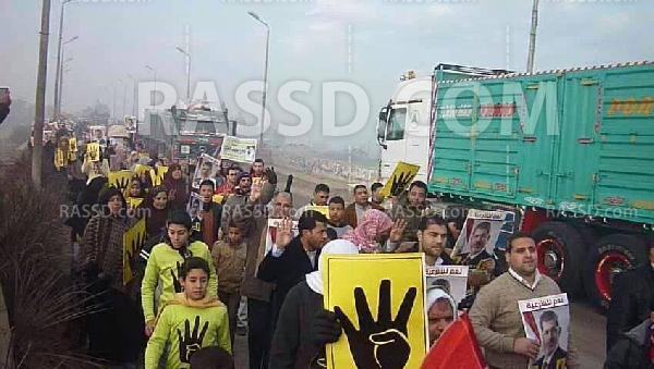 سلسلة بشرية للتحالف الوطني وحركة 7 الصبح بفاقوس