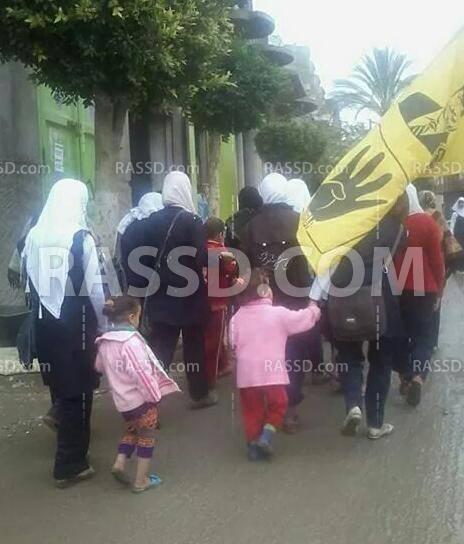 مسيرة لطلاب حوش عيسى تنديدًا بعسكرة المدارس