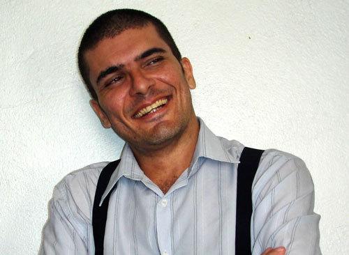 خاص لـ”رصد”.. كيف رأى الرسام العالمي كارلوس لاتوف البرلمان المصري؟