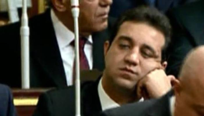 منع الصحفيين من دخول البهو الفرعوني بعد نشر صور محرجة للأعضاء