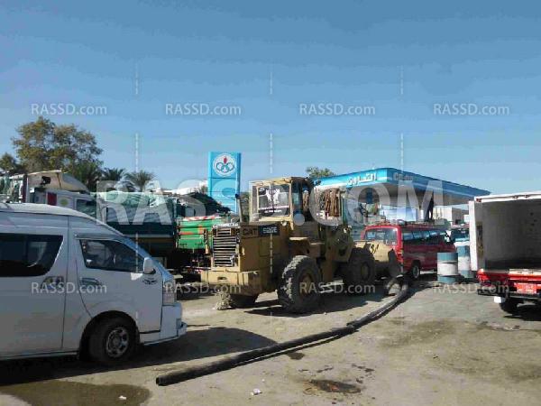 بالصور..أزمة حادة  فى المواد البترولية بالوادى الجديد