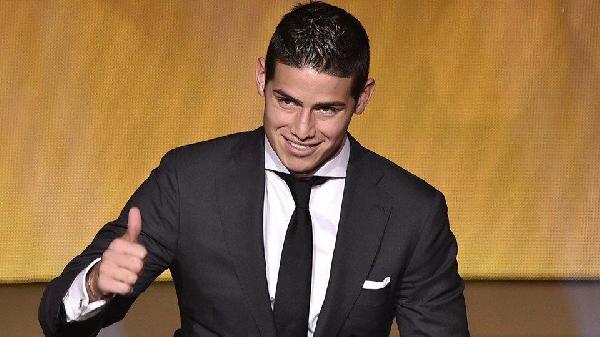 “رودريجيز” يفوز بأفضل لاعب “بوشكاش” في 2014