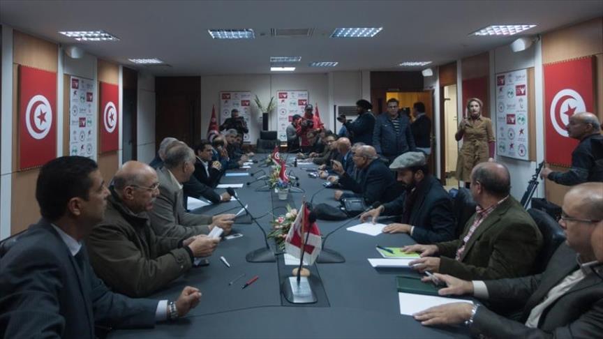 6 أحزاب تونسية تشكل”جبهة إنقاذ” لمواجهة أزمات البلاد