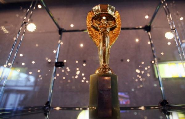 العثور على قطعة من أول كأس عالم بالفيفا