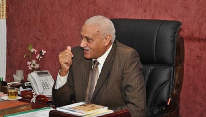 سيارة محافظ السويس تصدم شابين في بورتوفيق