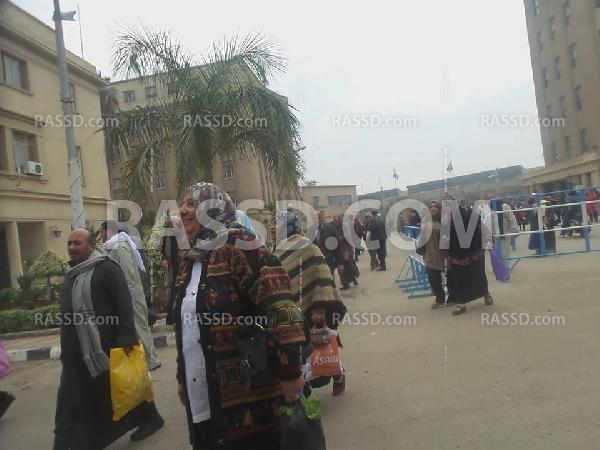 عمال نسيج المحلة يضربون عن العمل لليوم الثاني