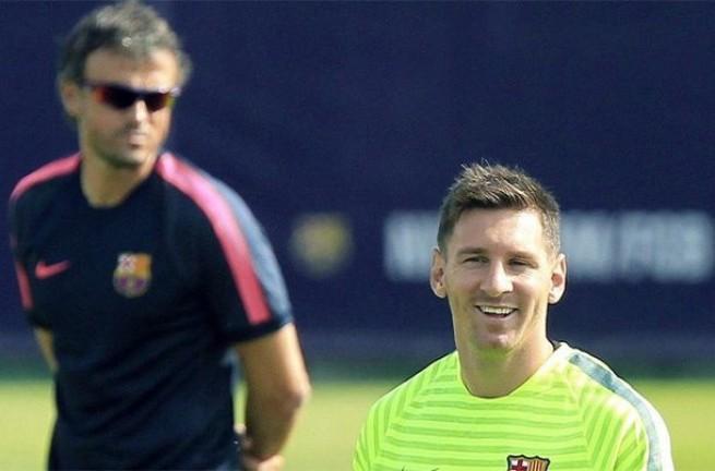 إنريكي: ميسي لن يرحل عن برشلونة