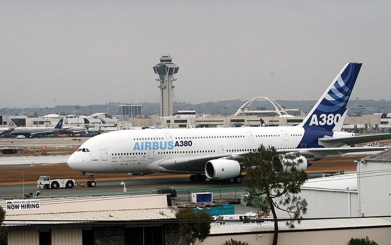 أحدث طائرة بالعالم تحلّق اليوم من قطر