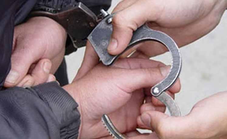 نيابة العاشر من رمضان تقرر حبس ضابط وأميني شرطة بعد هروب سجين