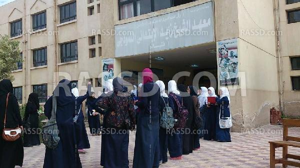 وقفة لطالبات معهد الشيخ زايد تنديدًا باعتقال طالبة بالأزهر