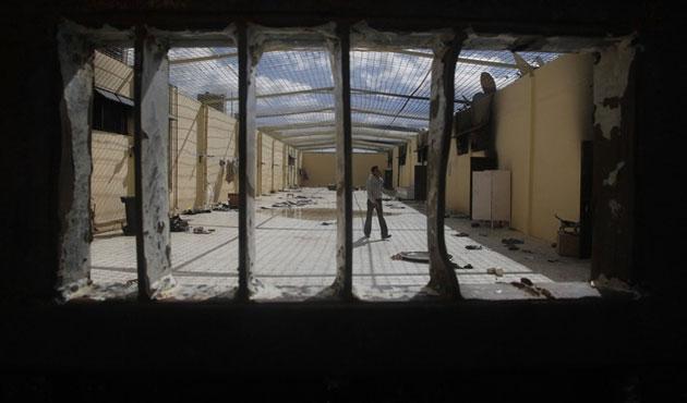 سجن كبير – أحمد ماهر