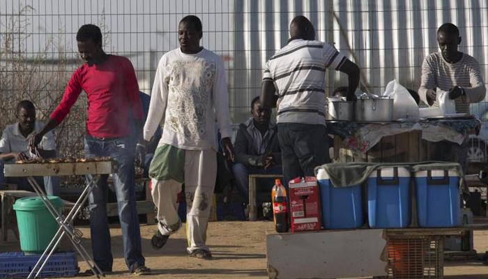 منظمة حقوقية: 13 ألف مهاجر إفريقي ضحايا استغلال العمل بالجزائر