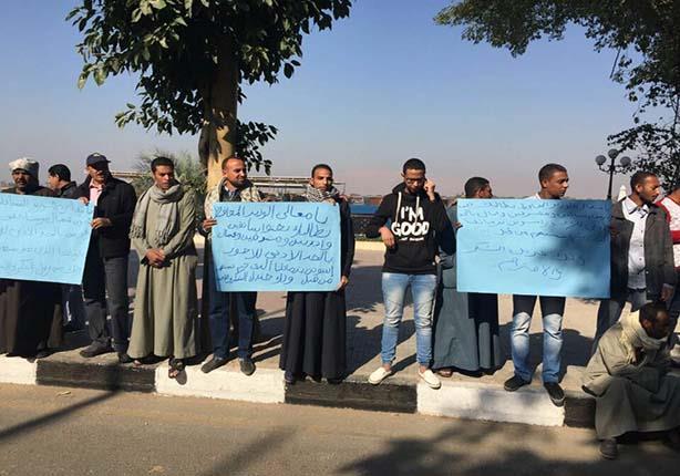 عمال قطاع الأمن والنظافة بالأقصر يطالبون بتطبيق الحد الأدنى للأجور