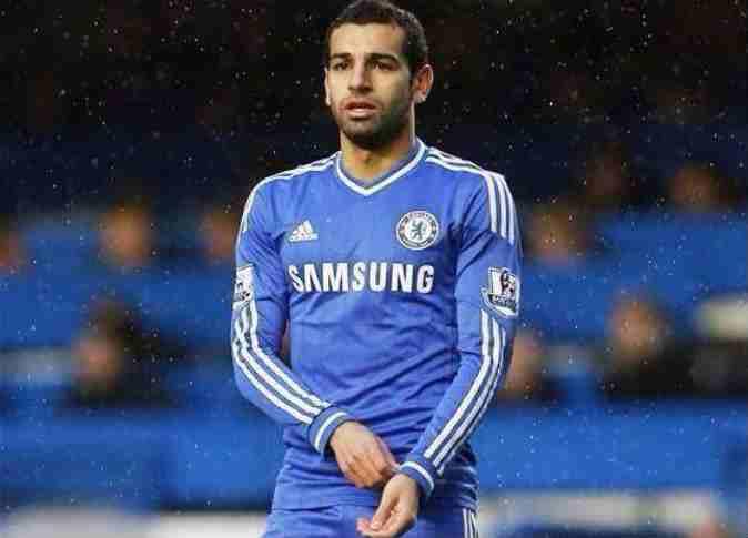 محمد صلاح يحتفل بفوز فراعنة “اليد” على الجزائر بتويتة