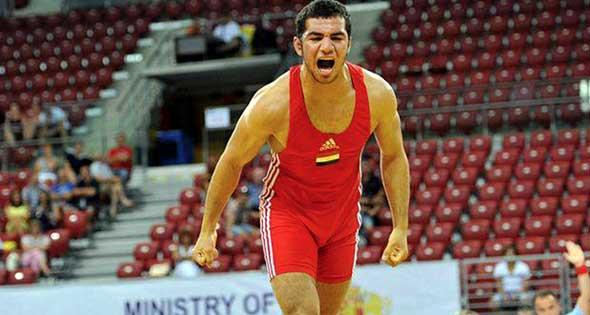 صدمة في المصارعة بعد تجنيس بلغاريا للبطل المصري