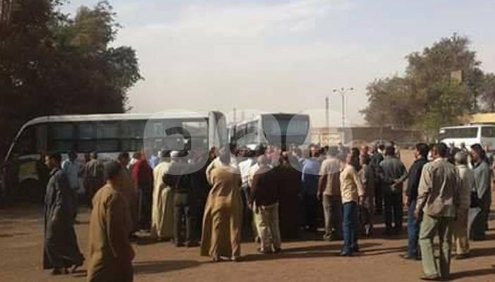 بالصور.. توقف شركة النصر للكيماويات بحلوان بسبب إضراب العمال