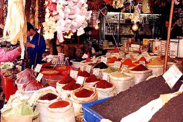 موجز رصد لأسعار الذهب والسلع والعملات