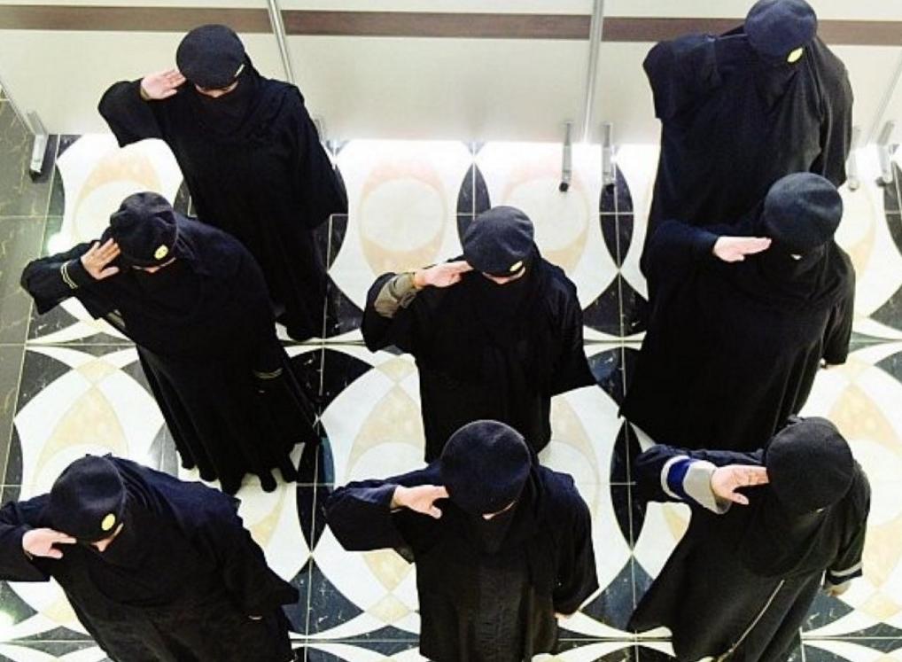 سعوديات برتبة ضابط.. 7 برامج عسكرية  بالمديريَّة العامَّة للسجون