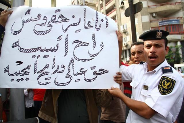 أمناء الشرطة يطردون مأمور قسم الرحمانية ويضربون عن العمل