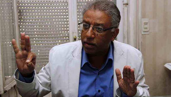 سيف الدولة: تحية لكل الجدعان اللي كسروا الخوف والحصار ونزلوا النهارده