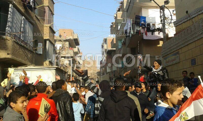 متظاهرو أسيوط يواصلون صمودهم رغم اعتقال العشرات