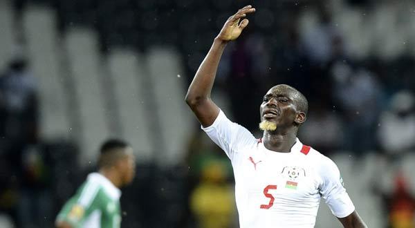 الزمالك يحجز تذكرة طيران “كوفي” للمشاركة في لقاء القمة