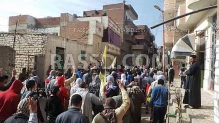 مسيرة لمعارضي الانقلاب بحوش عيسى في ذكرى الثورة