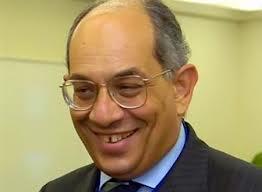 إحالة بطرس غالي للجنايات بتهمة الإضرار بالمال العام في قضية “كوبونات البوتاجاز”