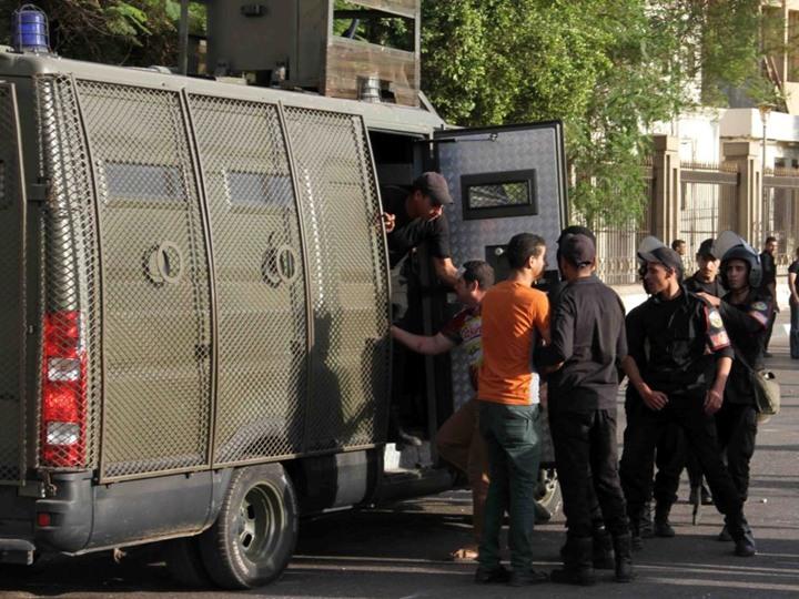 اعتقال 30 مواطنا من محطة طلخا بالدقهلية