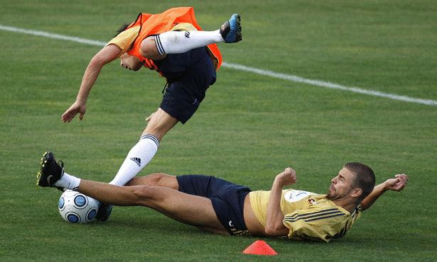 بالفيديو | أفضل 10 مدافعين في العالم