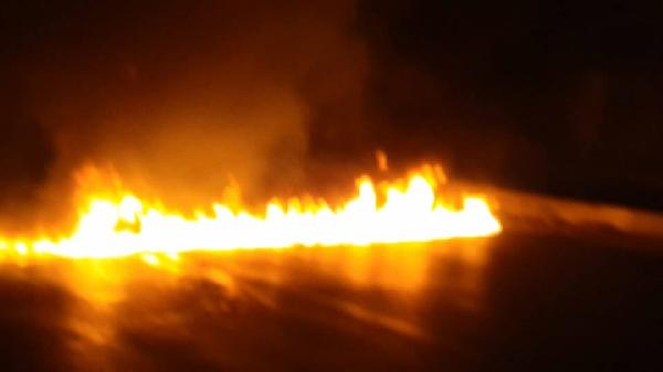 مجهولون يقطعون طريق “الفيوم -القاهرة”