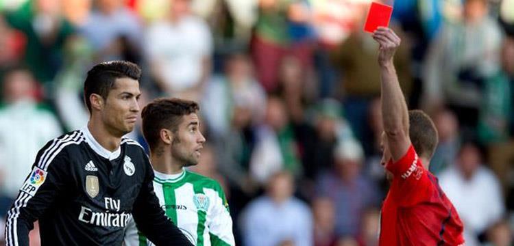 عقوبة رونالدو وغرامة مورينبو ولاعب الأهلي الجديد في صباحك رياضي